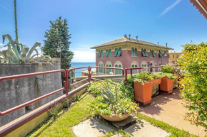 HAPPY HOLIDAY AMONG THE LIGURIAN BEAUTIES